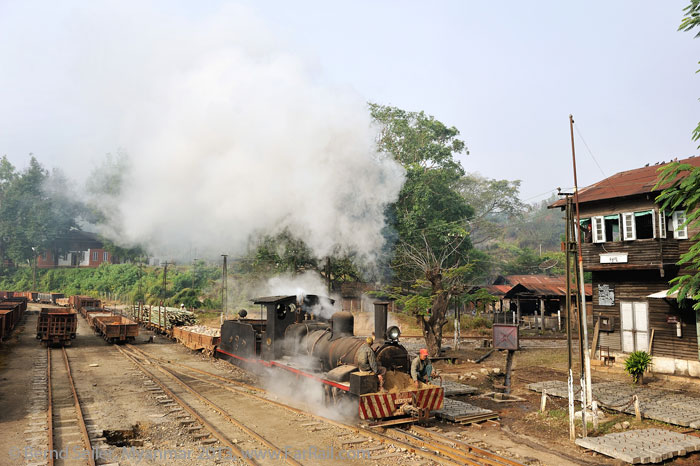 Shunting with stones and bamboo in Namtu