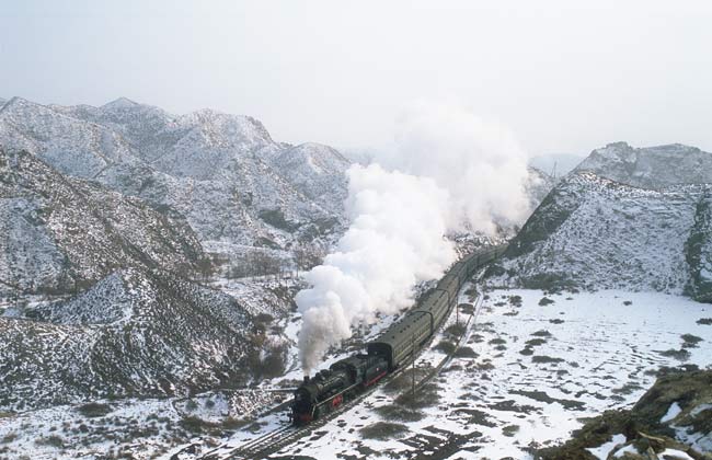 Baiyin: mit Dampf durchs Lössgebirge