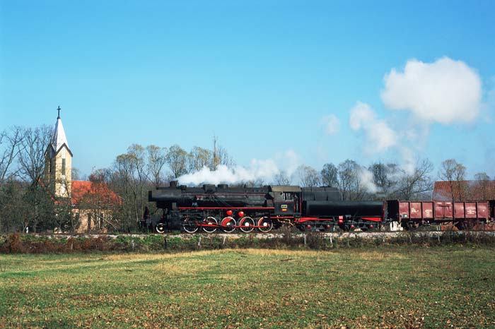 Baureihe 52, jetzt Reihe 33 in Dubrave